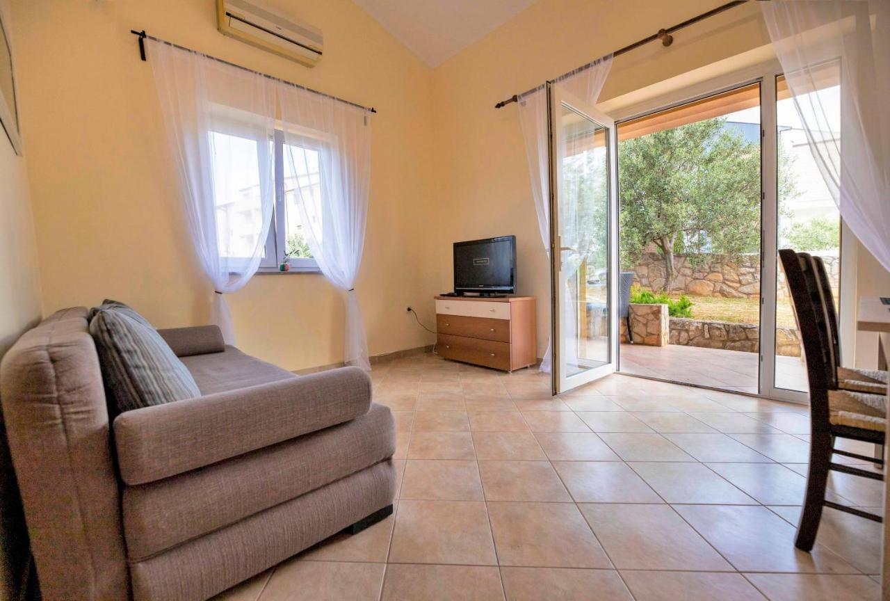 David Apartment *